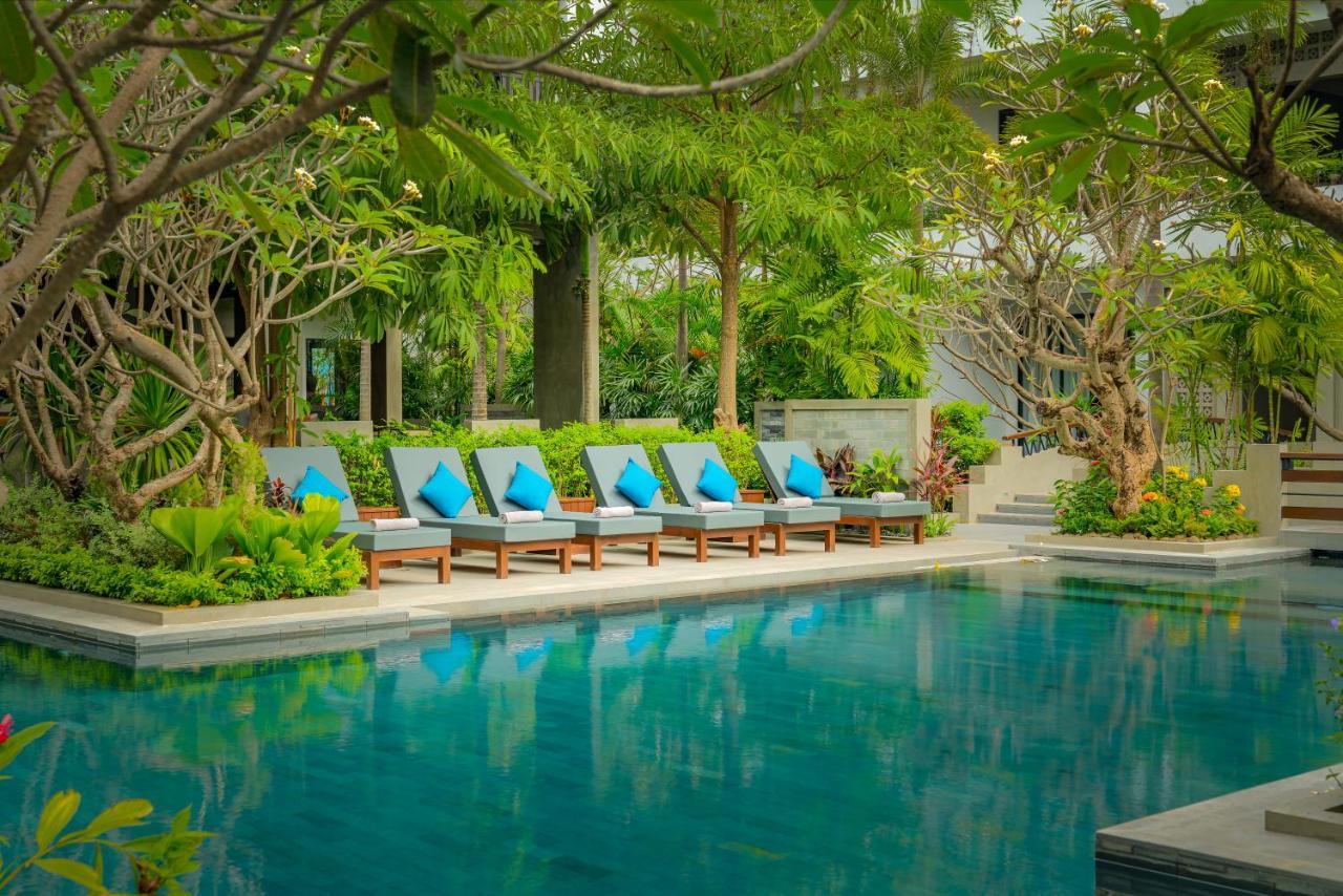 Eightfold Urban Resort سيام ريب المظهر الخارجي الصورة The swimming pool at The Sukhothai