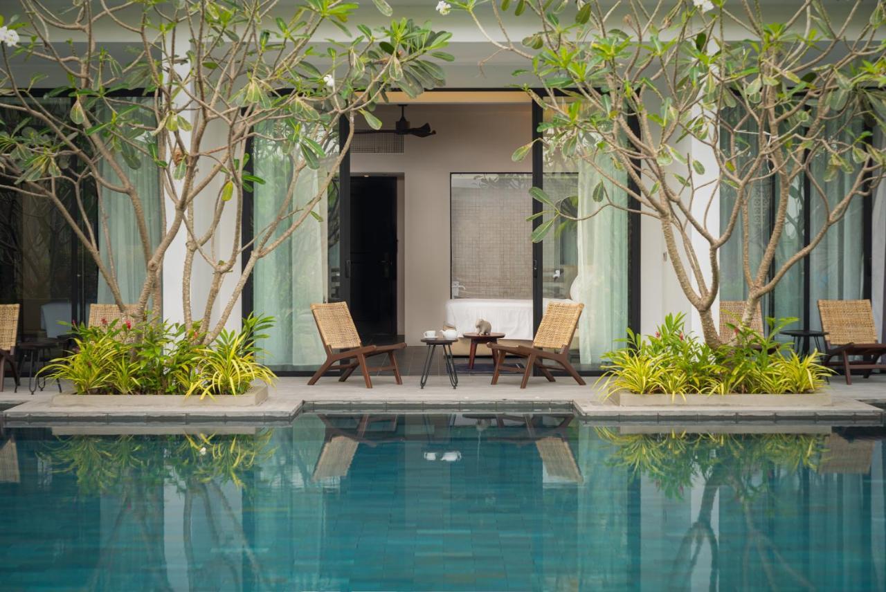 Eightfold Urban Resort سيام ريب المظهر الخارجي الصورة The pool at the hotel