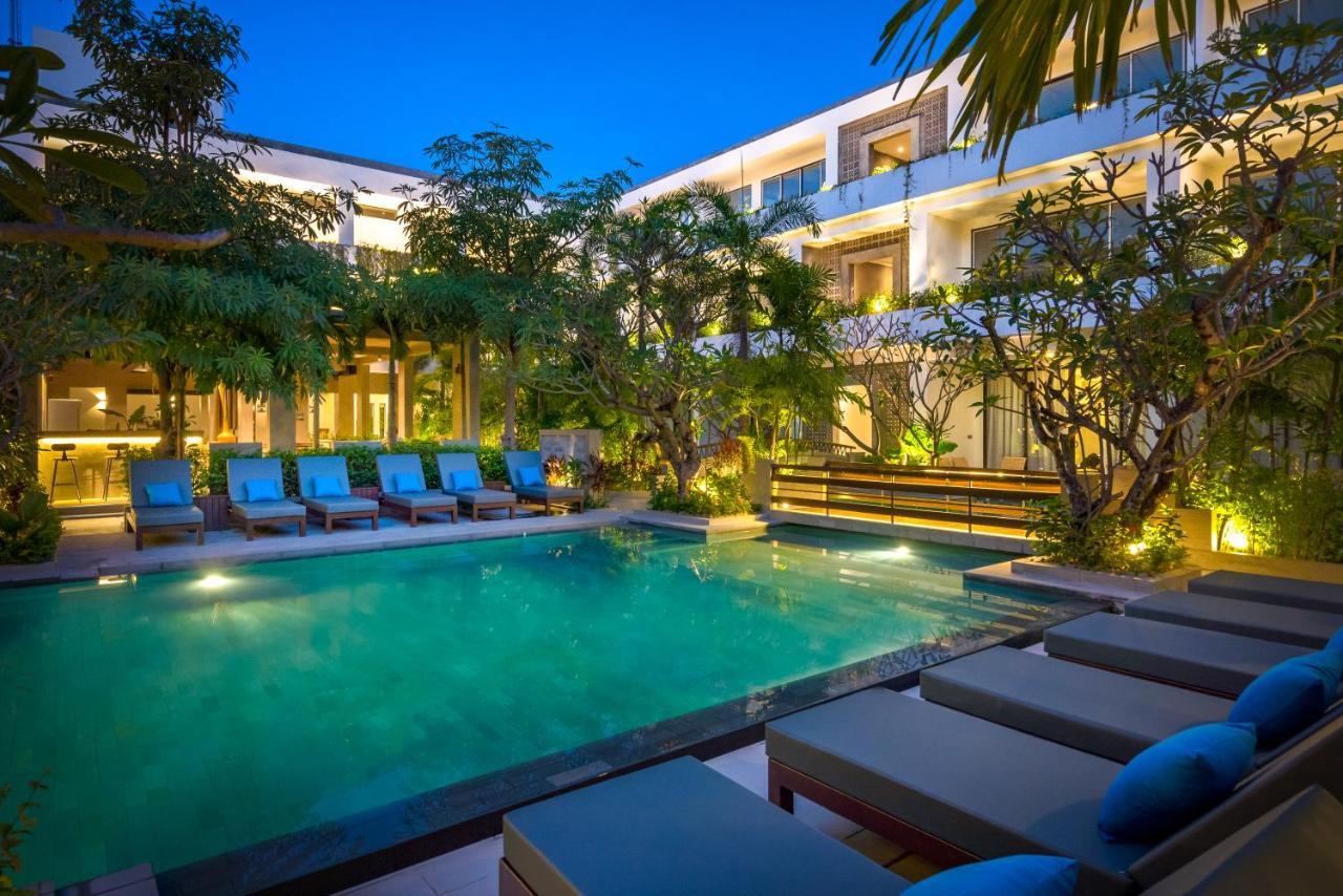 Eightfold Urban Resort سيام ريب المظهر الخارجي الصورة The hotel's pool