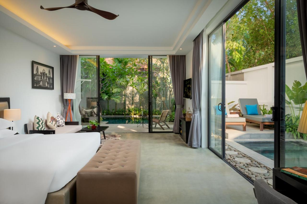 Eightfold Urban Resort سيام ريب المظهر الخارجي الصورة A pool villa at The Village Phuket