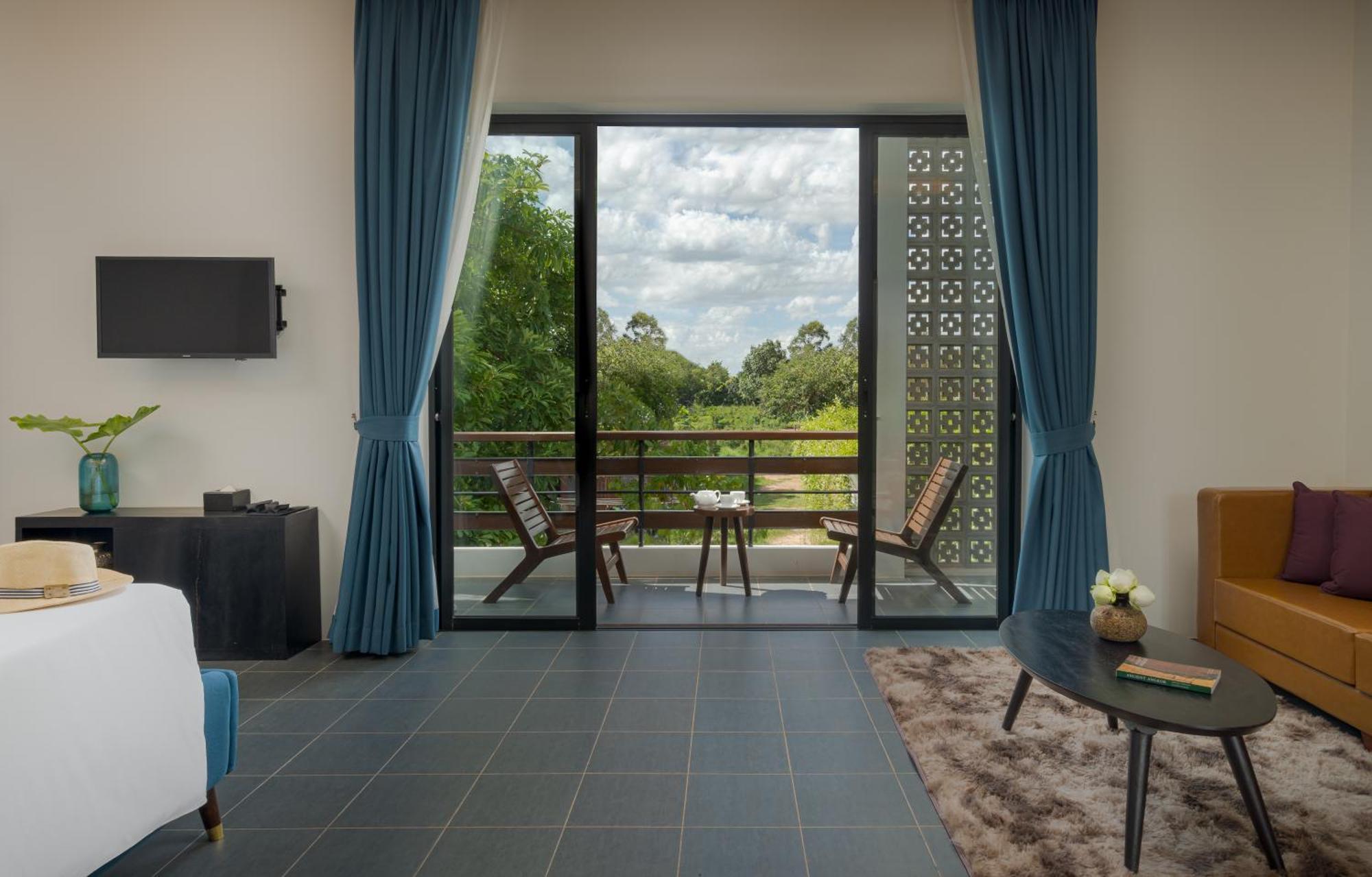 Eightfold Urban Resort سيام ريب الغرفة الصورة Deluxe Room with private balcony